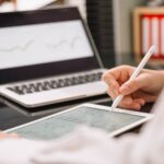 Black Friday: madrugada é período mais visado por golpistas, diz Serasa