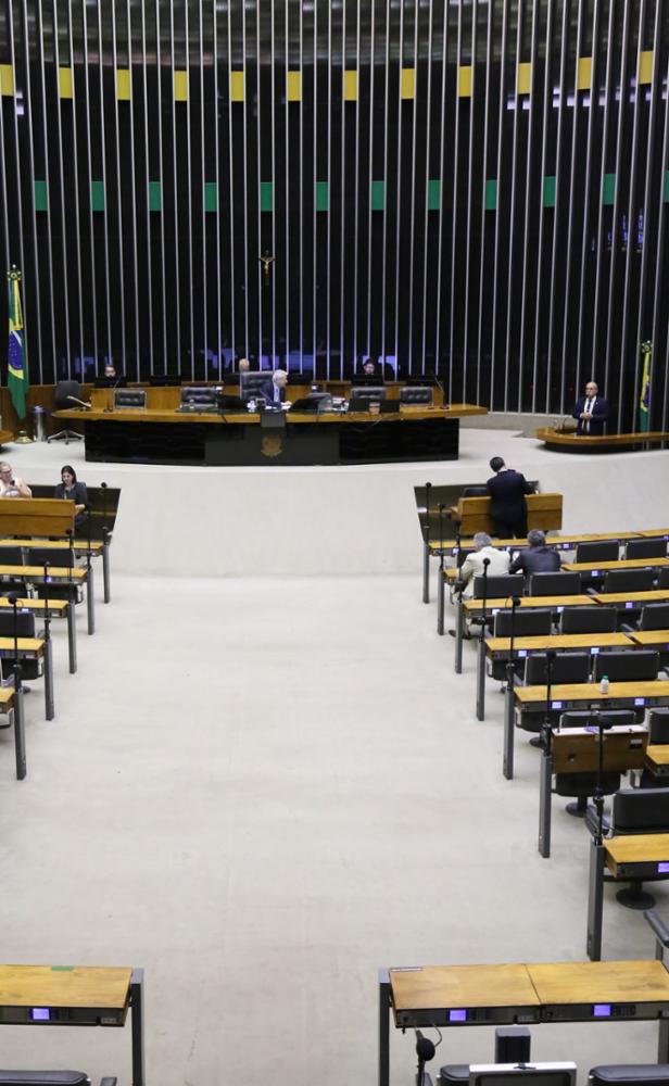 Câmara aprova estouro bilionário de gasto do governo com defesa