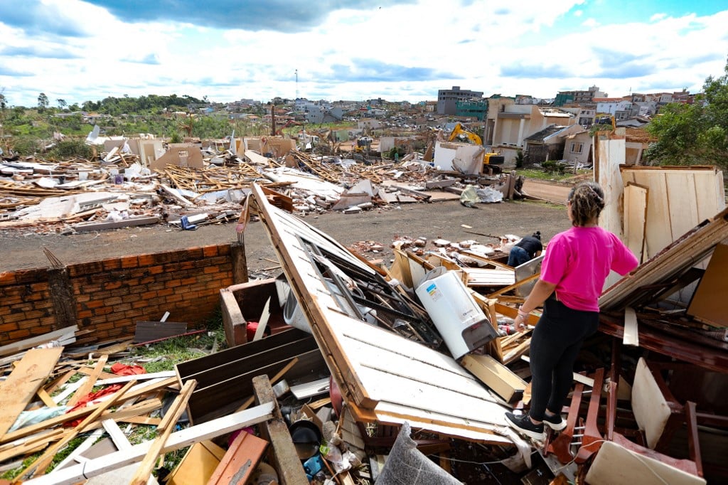 Cidade no Paraná devastada por tornado tem 2 mil sem luz; 32 seguem internados – CartaCapital