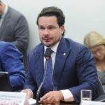 Comissão aprova limite em contribuição previdenciária de PMs e bombeiros militares inativos – Notícias