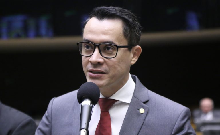 Deputado Zé Haroldo Cathedral (PSD-RR) fala no Plenário da Câmara dos Deputados