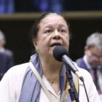 Comissão aprova projeto que limita acumulação da aposentadoria de ex-congressista com mandato local – Notícias