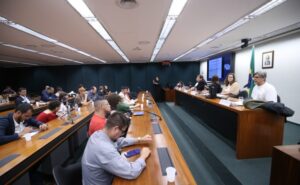 Expresso 168: Construindo uma regulamentação para os trabalhadores da cultura.