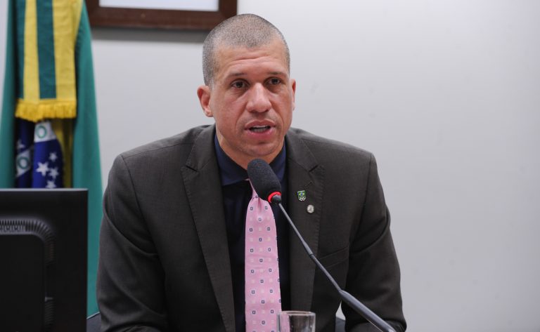 Audiência Pública - Atividades da Confederação Brasileira do Desporto Universitário. Dep. Douglas Viegas (UNIÃO-SP)