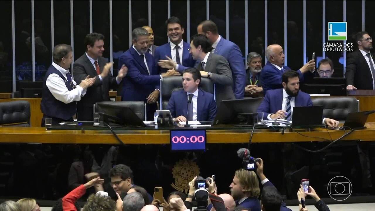 Comissão do Senado aprova isenção do IR para até R$ 5 mil