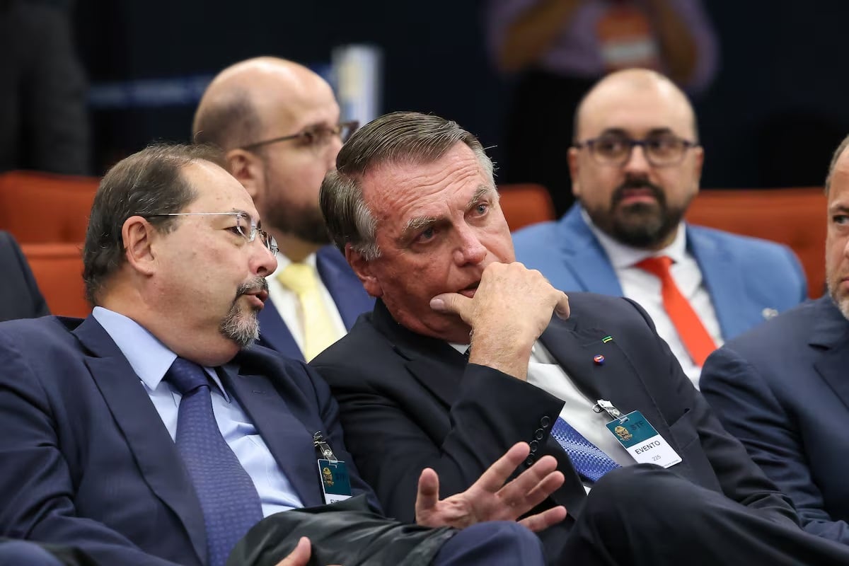 Defesa de Bolsonaro critica prisão preventiva e afirma que decisão causa ‘profunda perplexidade’ – CartaCapital