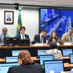 Deputados criticam preço das passagens aéreas no Brasil; empresas alegam alto custo operacional – Notícias