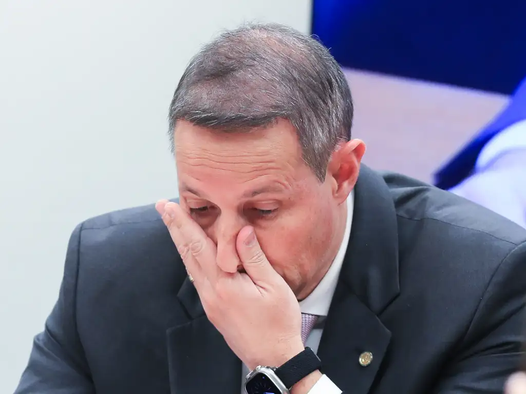 Derrite recua, mantém competências da PF e tira classificação de terrorismo de PL do governo — Brasil de Fato