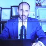 Eduardo Bolsonaro minimiza redução do tarifaço por Trump e culpa eleições nos EUA