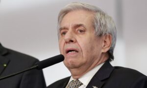 General Heleno passa por exames após prisão e diz sofrer de Alzheimer desde 2018 – CartaCapital