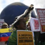 Indígenas e ativistas marcham em Belém durante a COP30 – CartaCapital