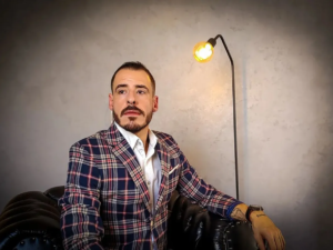 Influenciador do movimento 'red pill' é preso no interior de SP após agredir a namorada – CartaCapital