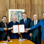 Lula assina decreto que muda regras para vale-refeição