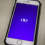 Nubank admite que não é banco e pode ter que mudar de nome