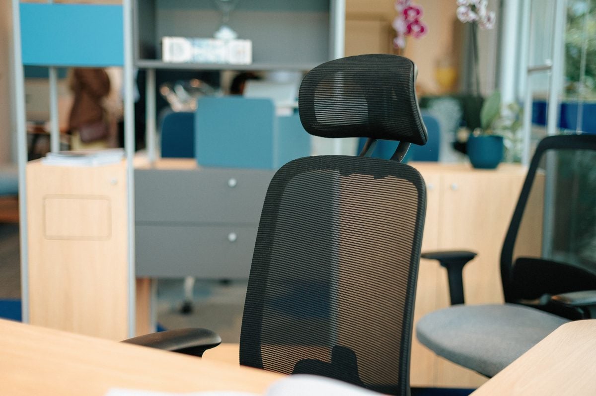 Seis tendências que vão orientar o mobiliário corporativo em 2026 – CartaCapital