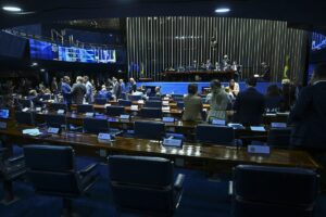 Senado aprova projeto que torna crime barricadas para cometer crimes – CartaCapital