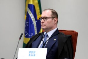 Zanin autoriza julgar ação que acusa deputados do PL de corrupção – CartaCapital