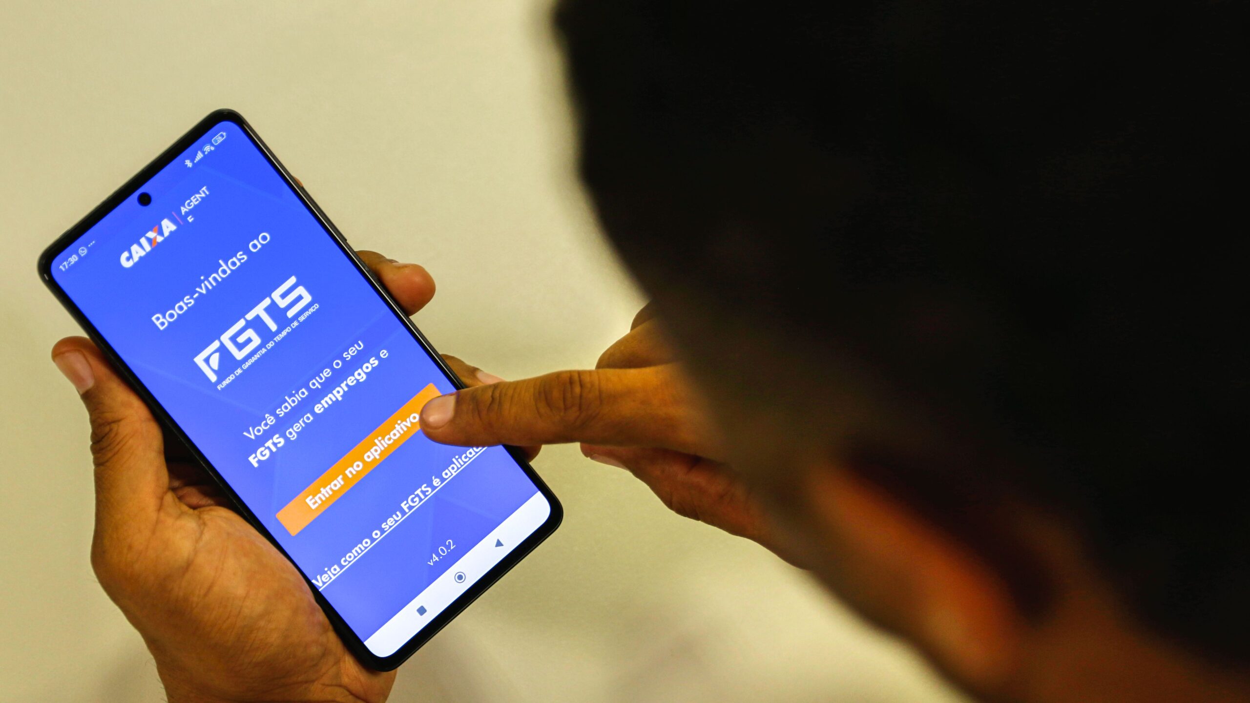 governo mira apps e jornada 6×1