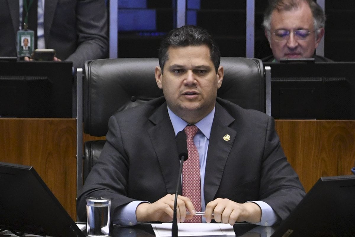 Alcolumbre pede parecer jurídico da Câmara e do Senado sobre decisão de Gilmar – CartaCapital