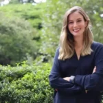 Brasileira de 29 anos vira bilionária ao criar plataforma de previsões