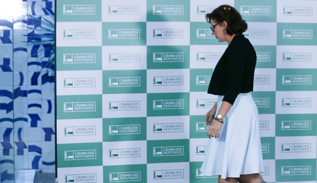 CCJ aprova cassar o mandato de Carla Zambelli; plenário decidirá – CartaCapital