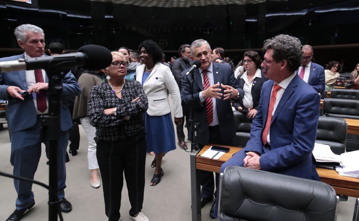 Câmara conclui a votação de projeto que regulamenta a reforma tributária – CartaCapital