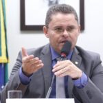 Comissão aprova criação de programa para aumentar a oferta de luz e internet em todo o país – Notícias