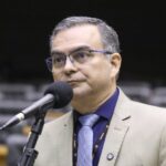 Comissão aprova exigência de documentação do médico para encomendar carimbo ou receituário – Notícias