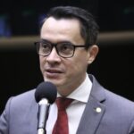 Comissão aprova uso mais amplo da linguagem Braille no cotidiano – Notícias