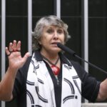 Comissão de Cultura aprova ingresso social que troca meia-entrada por doação – Notícias