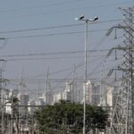 Conta de luz não terá cobrança extra em janeiro, decide Aneel