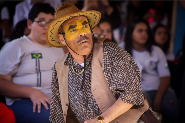 Espetáculo “O Rapaz da Rabeca e a Moça Rebeca” estreia no Sesi Lab