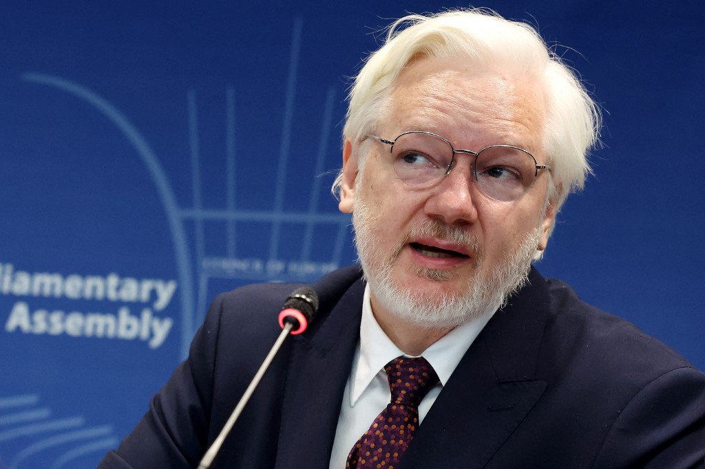 Julian Assange processa Fundação Nobel por premiar María Corina Machado – CartaCapital