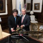 Milei recebe Kast em primeira viagem ao exterior do presidente eleito do Chile – CartaCapital