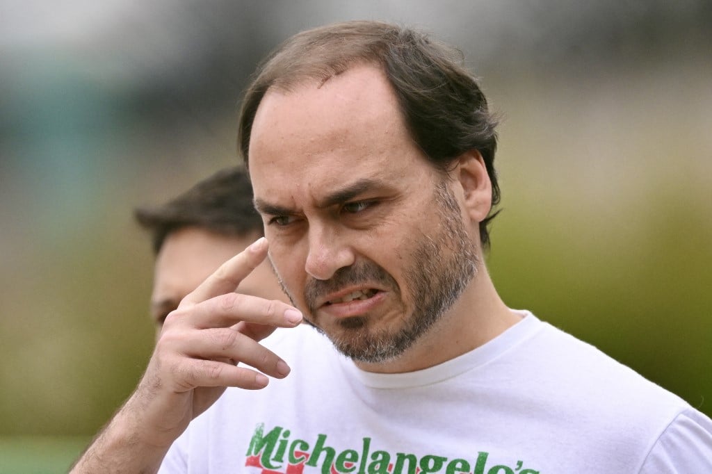 Moraes rejeita pedido de Carlos para visitar Bolsonaro no domingo – CartaCapital