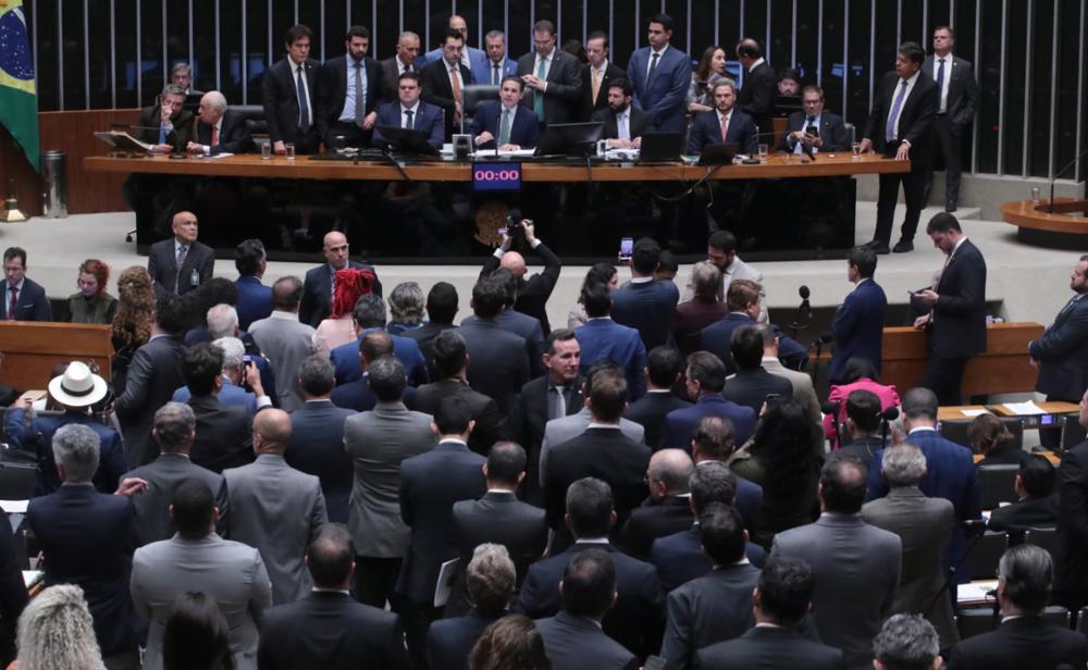 Por 436 a 2, Câmara aprova projeto para fechar o cerco contra devedor contumaz – CartaCapital