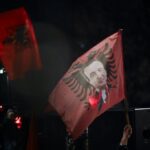 Por idolatria aos EUA, Kosovo aceita migrantes expulsos por Trump – CartaCapital