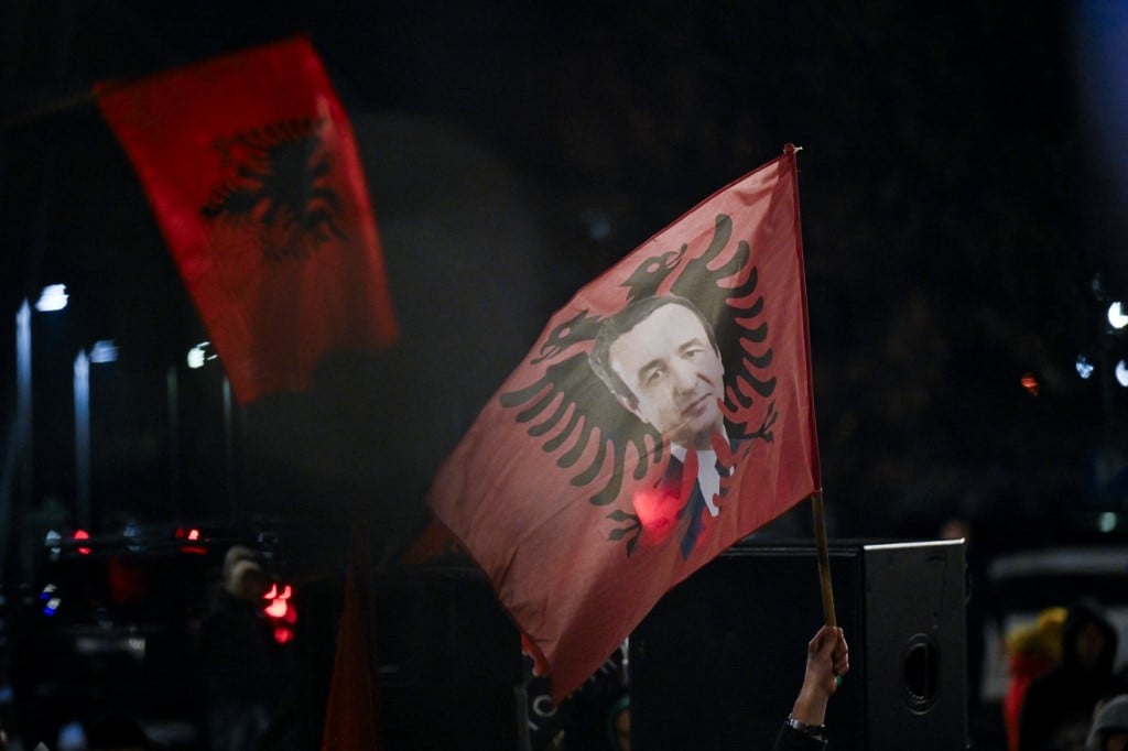 Por idolatria aos EUA, Kosovo aceita migrantes expulsos por Trump – CartaCapital