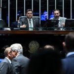 Senado aprova projeto que corta benefícios fiscais e aumenta impostos de bets e fintechs – CartaCapital