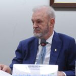 Comissão aprova criação do Farmácia Popular Digital com entrega em casa para idosos – Notícias