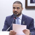 Comissão aprova projeto que inclui maus-tratos contra animais como motivo de justa causa – Notícias