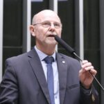 Comissão aprova retorno de assistência sindical obrigatória em rescisões – Notícias