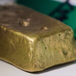 Corrida do ouro: o sintoma de uma economia global em ebulição – O Assunto #1648