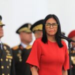 Militares e policiais da Venezuela juram lealdade à presidenta interina – CartaCapital