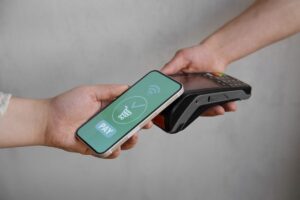 Pix desafia hegemonia do cartão no e-commerce – CartaCapital