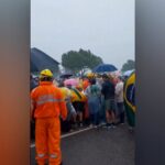 Raio atinge área onde bolsonaristas aguardavam a caminhada de Nikolas em Brasília – CartaCapital