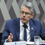 Senador diz que ministros do STF acobertam seus colegas