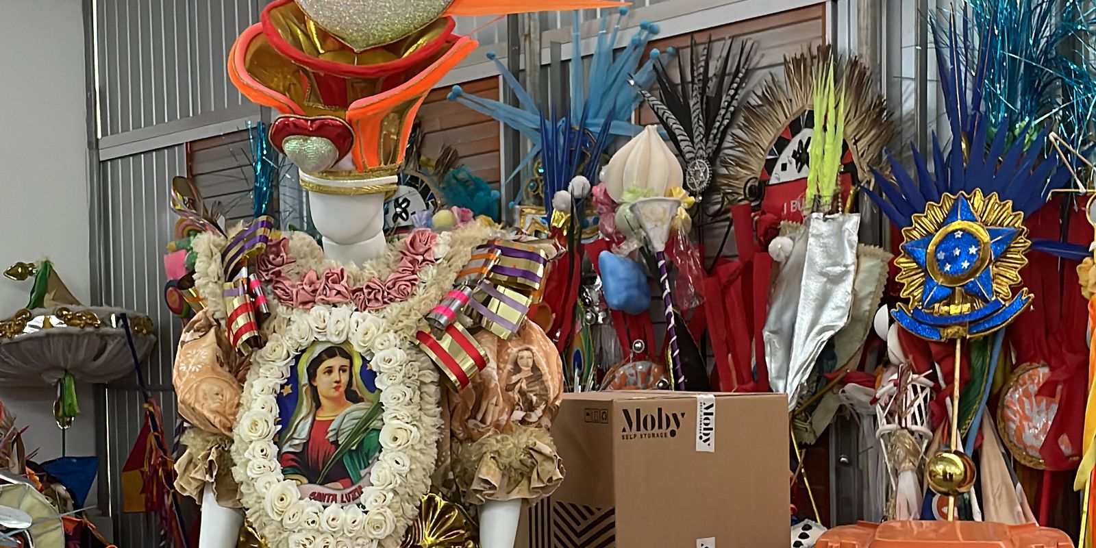 Sustenta Carnaval transforma fantasias da Sapucaí em novas chances 