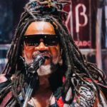 Carnaval de Salvador: Carlinhos Brown inaugura novo trio elétrico