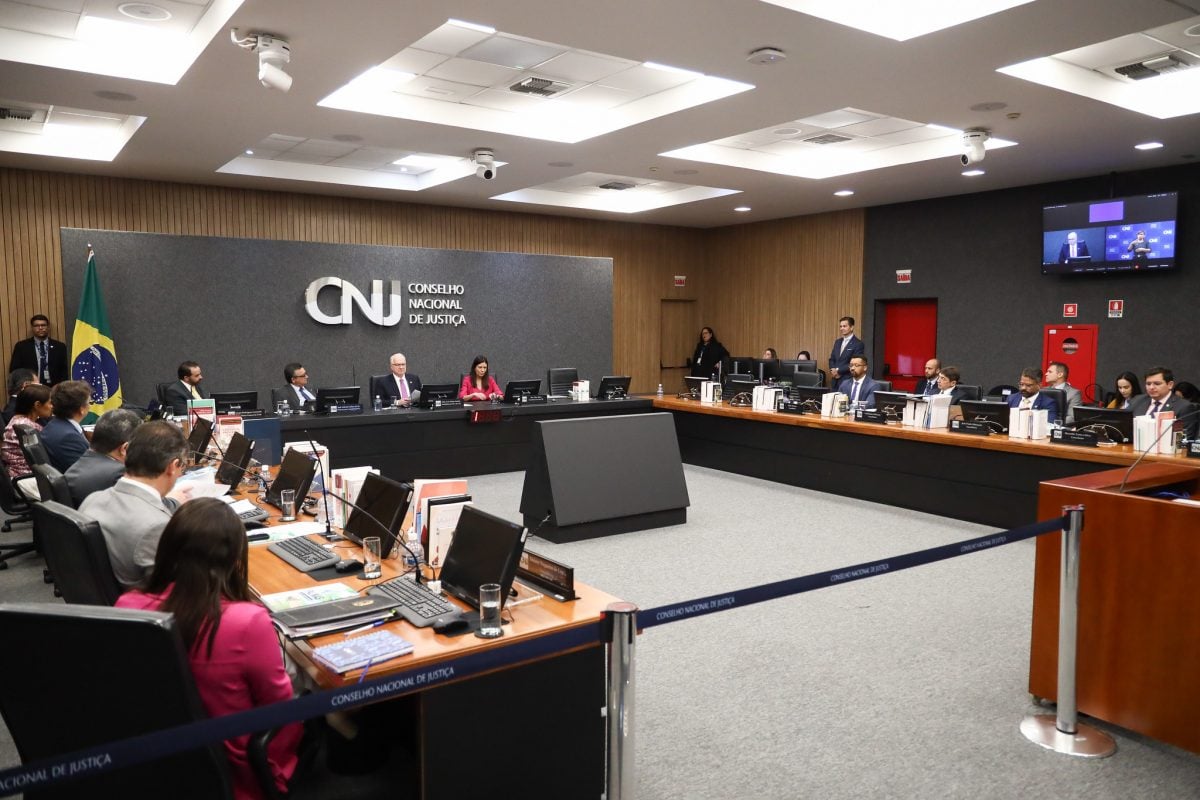 CNJ pune com aposentadoria o desembargador que concedeu habeas corpus irregular a membro do PCC – CartaCapital